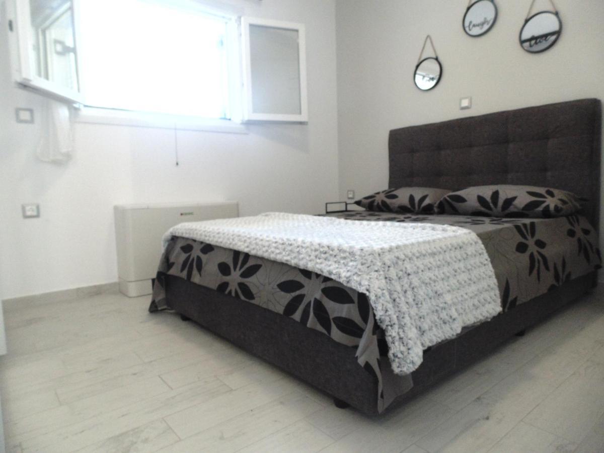 Peskena's Apartment Potamos  Bagian luar foto
