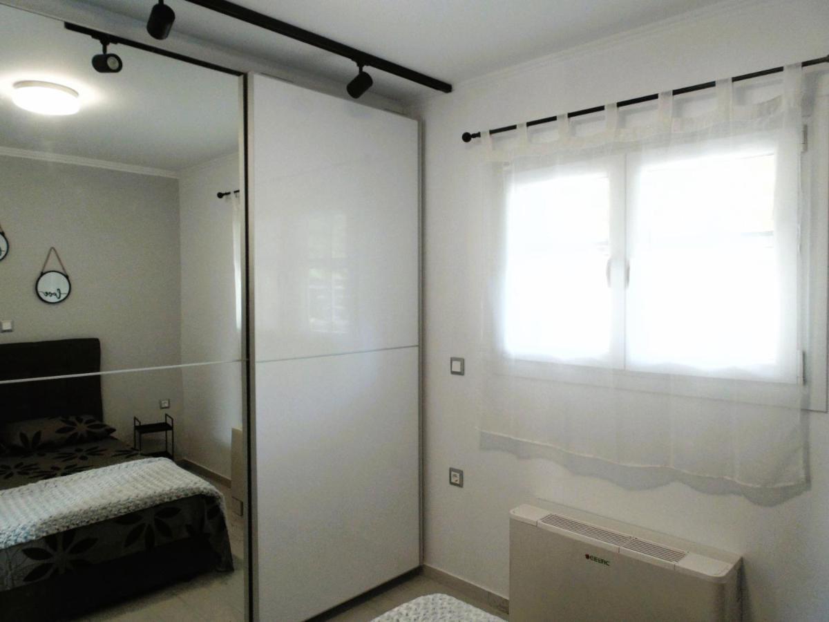 Peskena's Apartment Potamos  Bagian luar foto